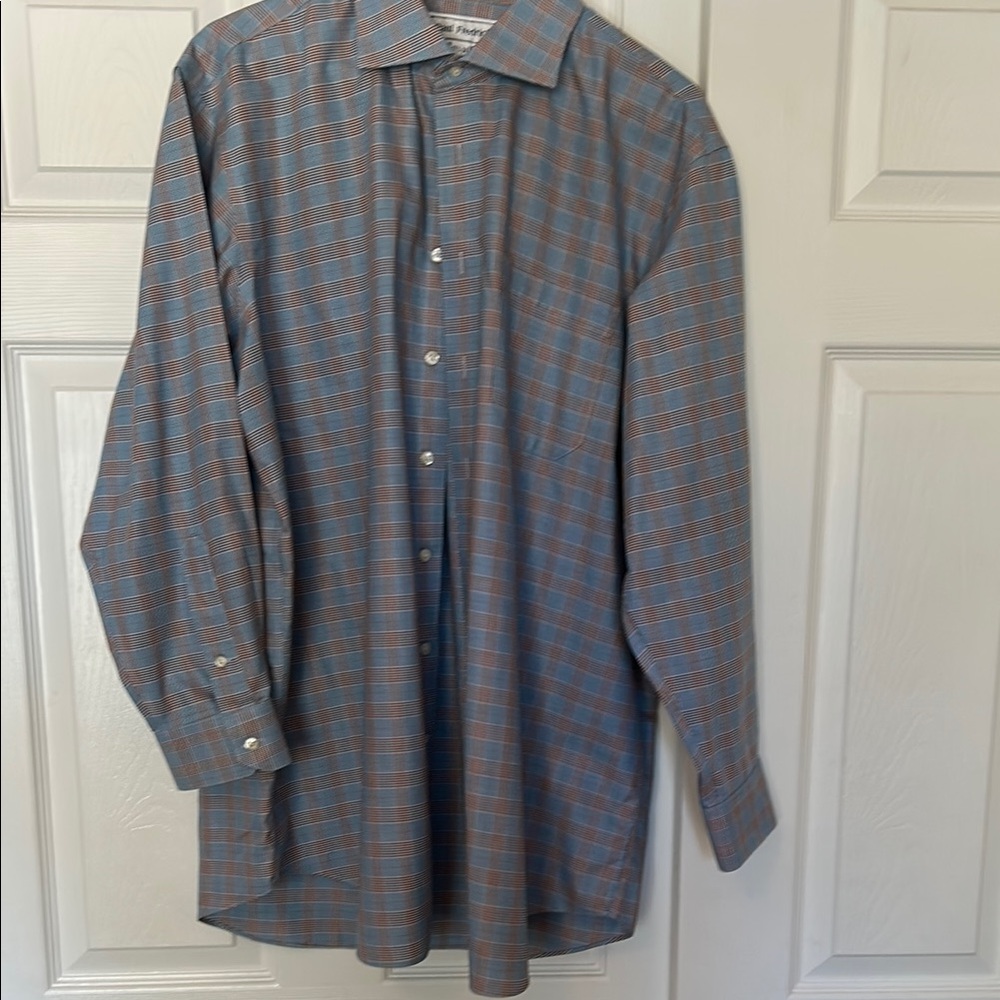 Paul Fredrick Men's Blue & Red Checkered Shirt 17.5 - 34
Non-Iron Two-Ply Cotton